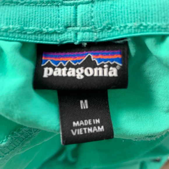 Women’s Patagonia baggie shorts sz medium - Picture 3 of 6